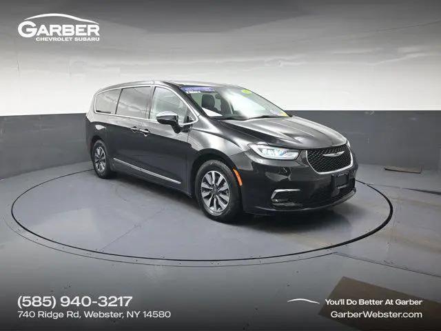 2023 Chrysler Pacifica Hybrid Limited for sale in Webster, NY