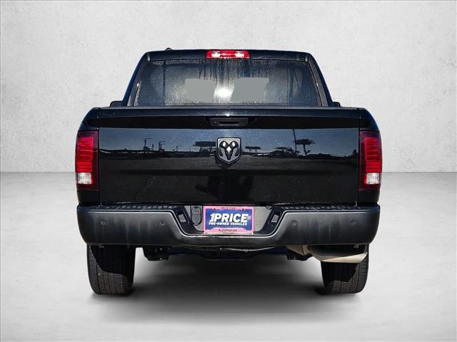2024 Ram 1500 Classic Warlock Crew Cab 4x2 5'7" Box