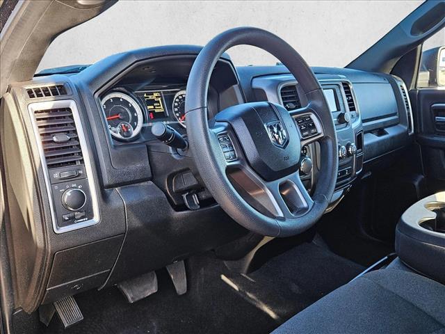 2024 Ram 1500 Classic Warlock Crew Cab 4x2 5'7" Box