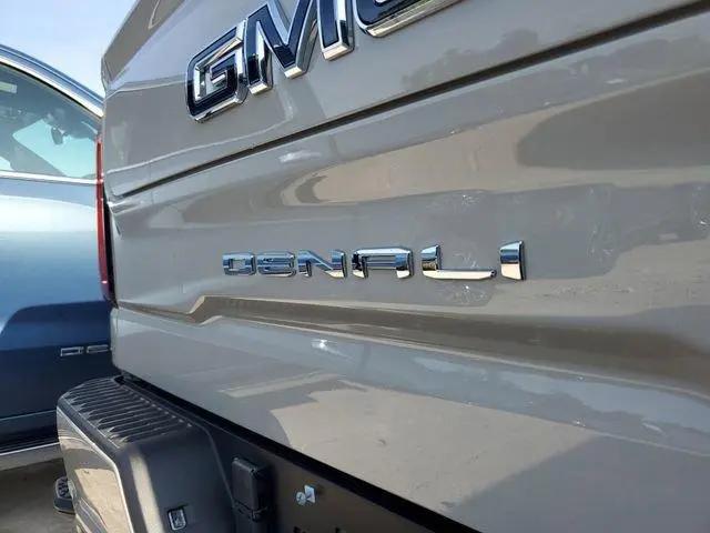 2026 GMC Sierra 1500 Crew Cab, Short Bed, Denali Ultimate, 4WD