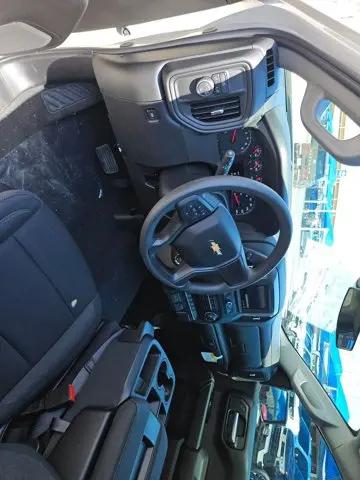 2026 Chevrolet Silverado 1500 2WD Crew Cab Short Bed Custom