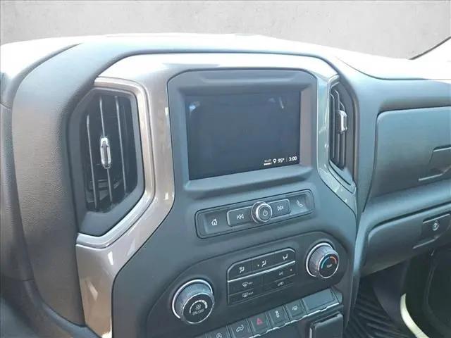 2026 Chevrolet Silverado 1500 2WD Crew Cab Short Bed Custom