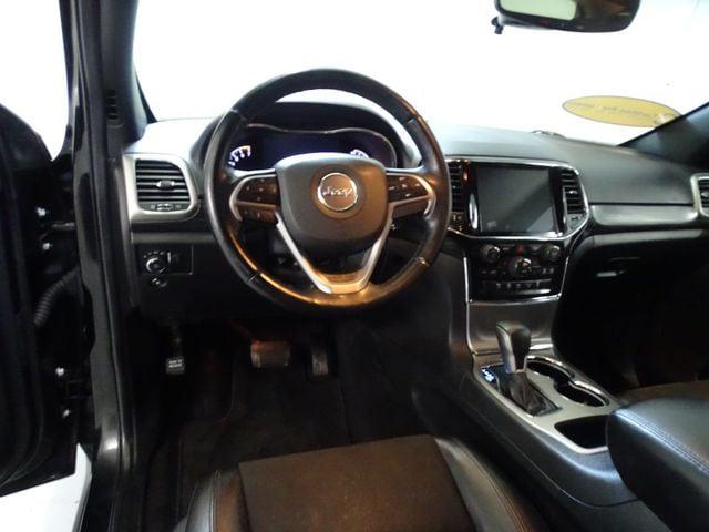 2022 Jeep Grand Cherokee Laredo X 4x4