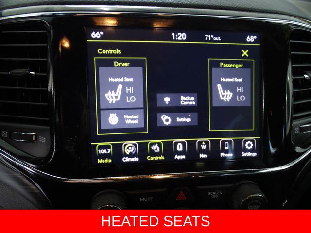 2022 Jeep Grand Cherokee Laredo X 4x4