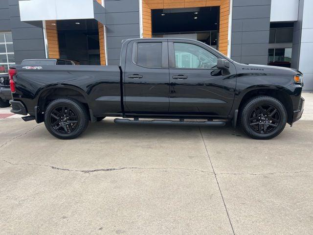 2020 Chevrolet Silverado 1500 4WD Double Cab Standard Bed Custom
