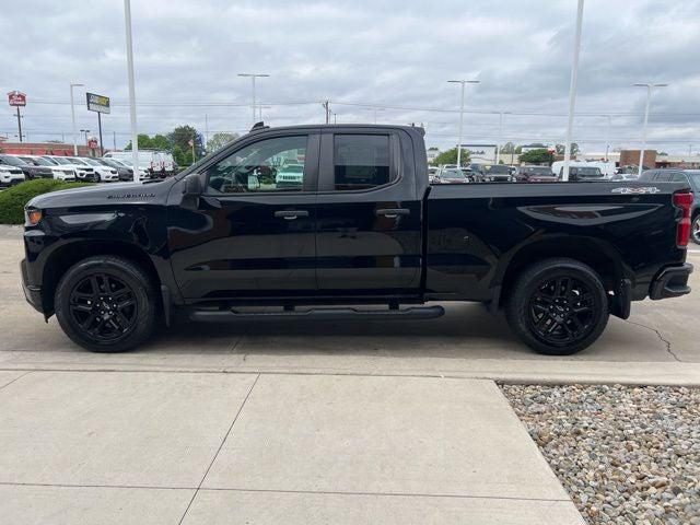 2020 Chevrolet Silverado 1500 4WD Double Cab Standard Bed Custom