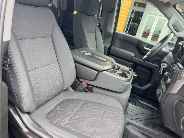 2020 Chevrolet Silverado 1500 4WD Double Cab Standard Bed Custom