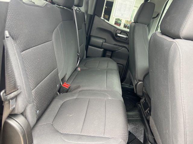 2020 Chevrolet Silverado 1500 4WD Double Cab Standard Bed Custom