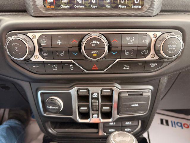 2023 Jeep Wrangler 4-Door Sahara 4x4