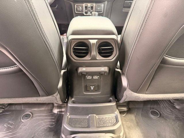 2023 Jeep Wrangler 4-Door Sahara 4x4