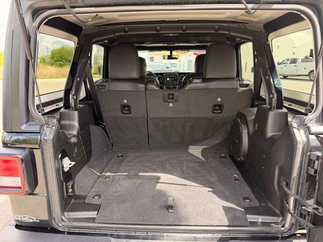 2023 Jeep Wrangler 4-Door Sahara 4x4