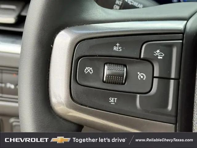 2023 Chevrolet Suburban 4WD RST