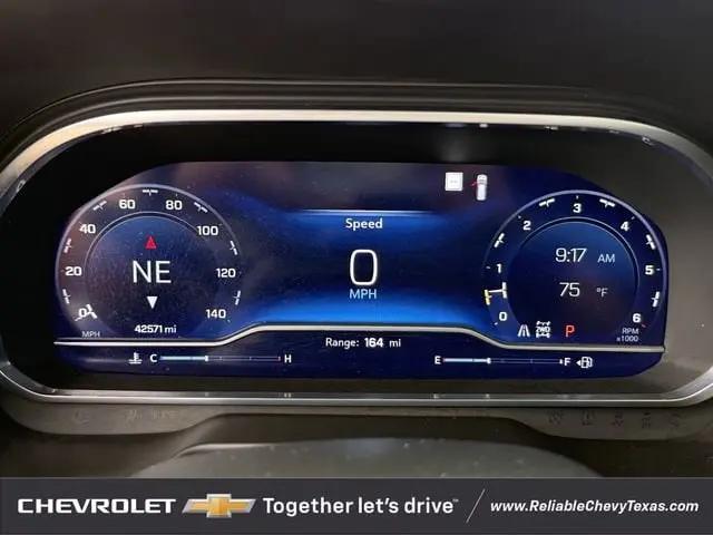 2023 Chevrolet Suburban 4WD RST