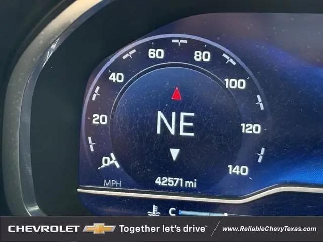 2023 Chevrolet Suburban 4WD RST