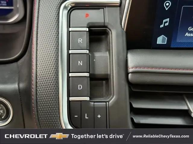 2023 Chevrolet Suburban 4WD RST