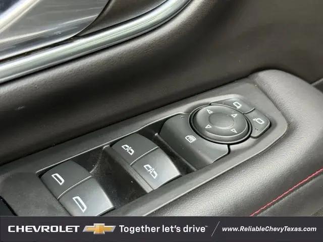 2023 Chevrolet Suburban 4WD RST