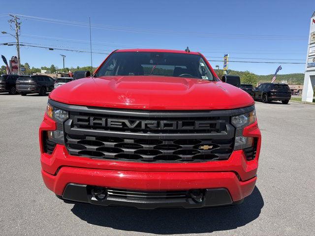 2023 Chevrolet Silverado 1500 4WD Crew Cab Short Bed Custom