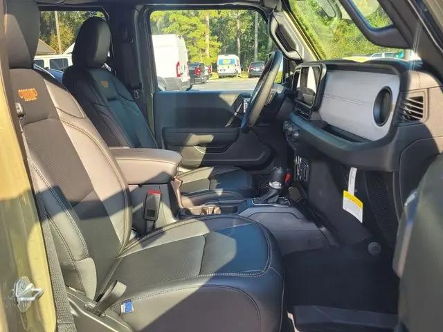 2025 Jeep Wrangler 4-Door Summit 4x4