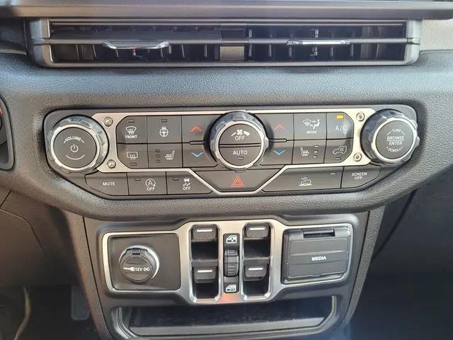 2025 Jeep Wrangler 4-Door Summit 4x4