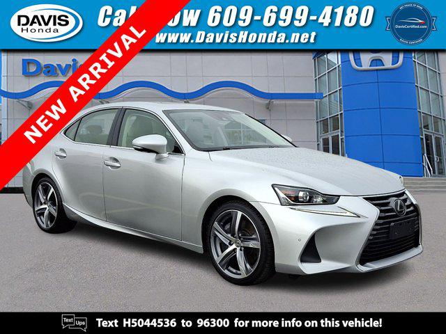 2017 Lexus IS