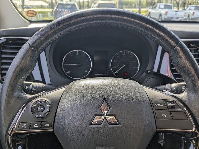 2017 Mitsubishi Outlander ES