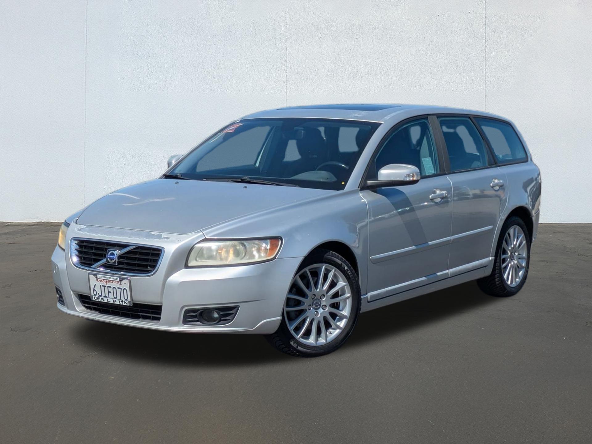 2009 Volvo V50 2.4i Wagon Front-Wheel Drive Automatic