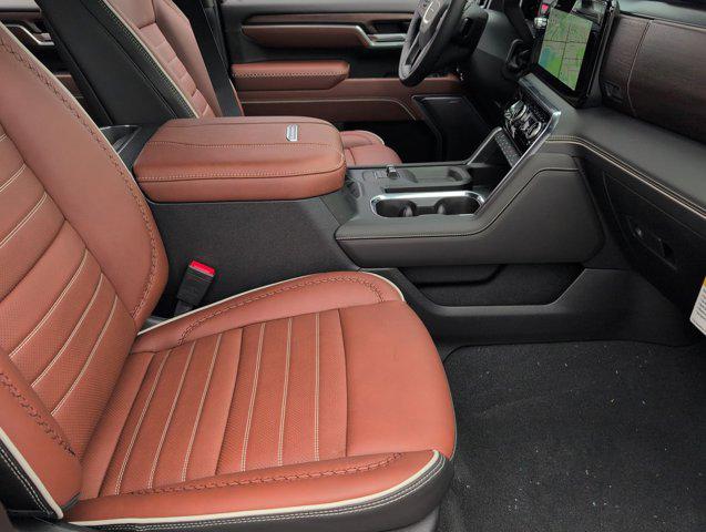2026 GMC Sierra 2500HD Crew Cab, Standard Bed, Denali Ultimate, 4WD