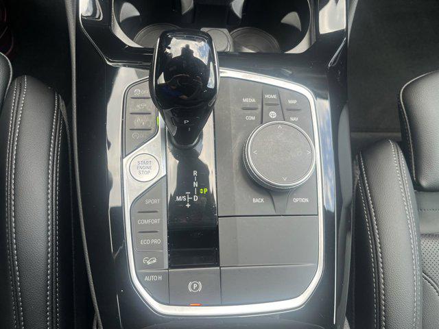 2025 BMW X4 xDrive30i