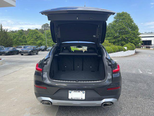 2025 BMW X4 xDrive30i