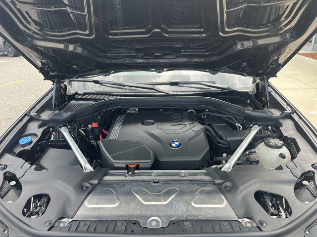 2025 BMW X4 xDrive30i
