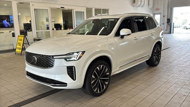 2026 Volvo XC90 Plug-In Hybrid Plus, T8 AWD, Electric/Gasoline, Bright, 6 Seats