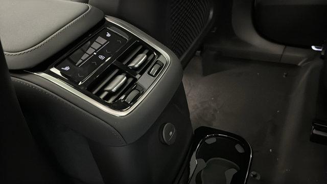 2026 Volvo XC90 Plug-In Hybrid Plus, T8 AWD, Electric/Gasoline, Bright, 6 Seats