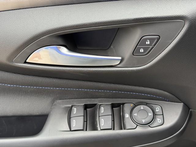 2026 Buick NV Sport Touring FWD