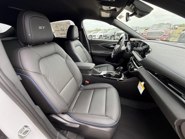 2026 Buick NV Sport Touring FWD