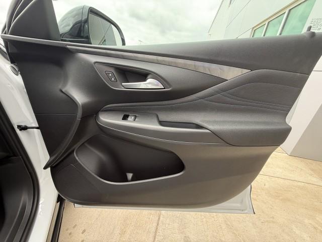 2026 Buick NV Sport Touring FWD