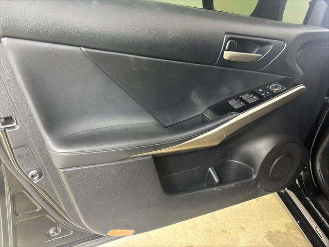 2017 Lexus IS 300 300