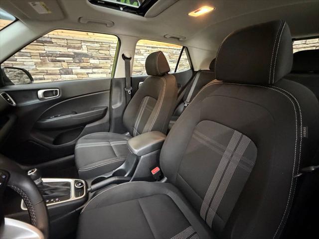 2023 Hyundai Venue SEL