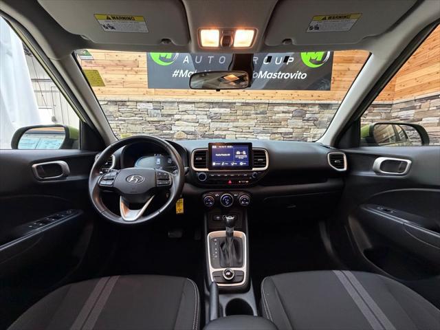 2023 Hyundai Venue SEL
