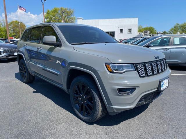 2022 Jeep Grand Cherokee Laredo X 4x4 for sale in SHREWSBURY, NJ