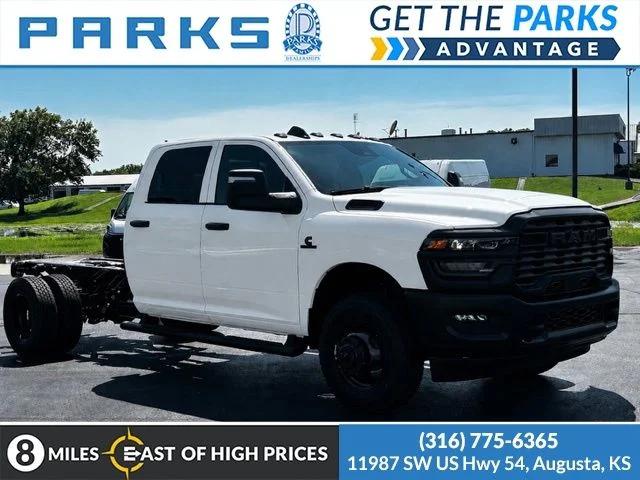2026 RAM 3500 Chassis RAM 3500 TRADESMAN CREW CAB CHASSIS 4X4 60 CA