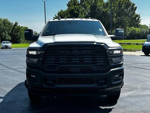 2026 RAM 3500 Chassis RAM 3500 TRADESMAN CREW CAB CHASSIS 4X4 60 CA