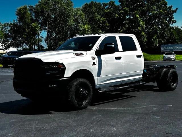 2026 RAM 3500 Chassis RAM 3500 TRADESMAN CREW CAB CHASSIS 4X4 60 CA