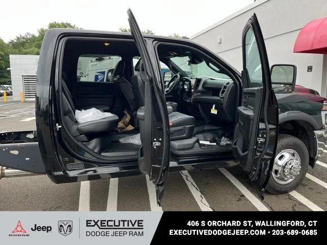 2026 RAM 3500 Chassis RAM 3500 TRADESMAN CREW CAB CHASSIS 4X4 60 CA