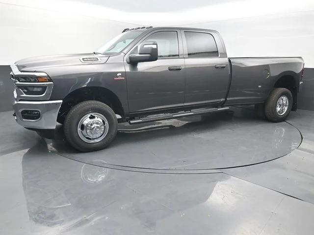 2026 RAM Ram 3500 RAM 3500 TRADESMAN CREW CAB 4X4 8 BOX