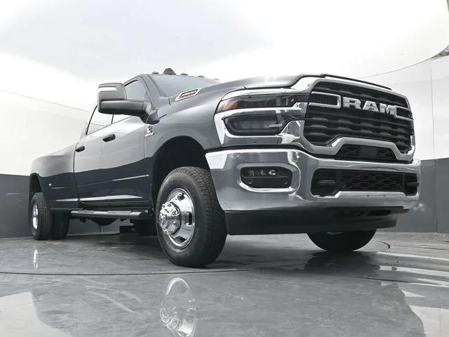 2026 RAM Ram 3500 RAM 3500 TRADESMAN CREW CAB 4X4 8 BOX