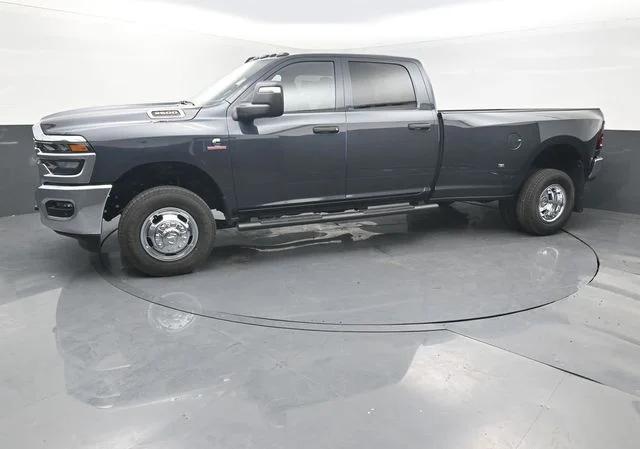 2026 RAM Ram 3500 RAM 3500 TRADESMAN CREW CAB 4X4 8 BOX