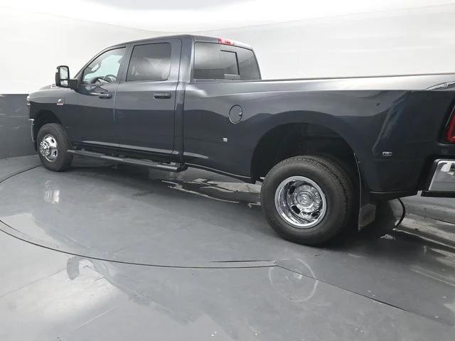 2026 RAM Ram 3500 RAM 3500 TRADESMAN CREW CAB 4X4 8 BOX