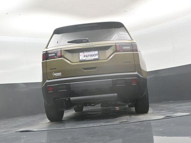 2026 Jeep Cherokee Laredo 4x4