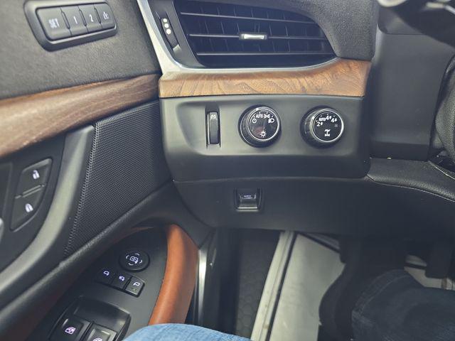 2018 Cadillac Escalade ESV Premium Luxury