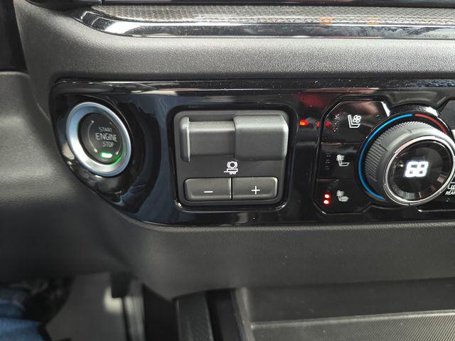 2024 Chevrolet Silverado 1500 4WD Crew Cab Short Bed ZR2